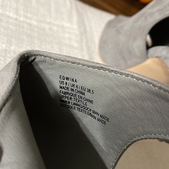 Sexy Grey Heels - Picture 5 of 5